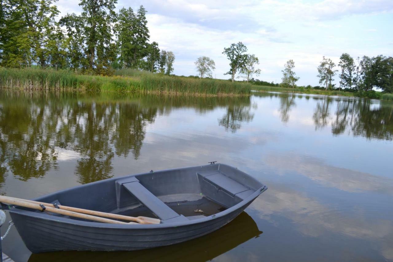 Palac Komierowo Sępólno Krajeńskie エクステリア 写真