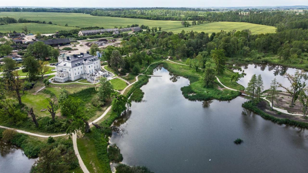 Palac Komierowo Sępólno Krajeńskie エクステリア 写真