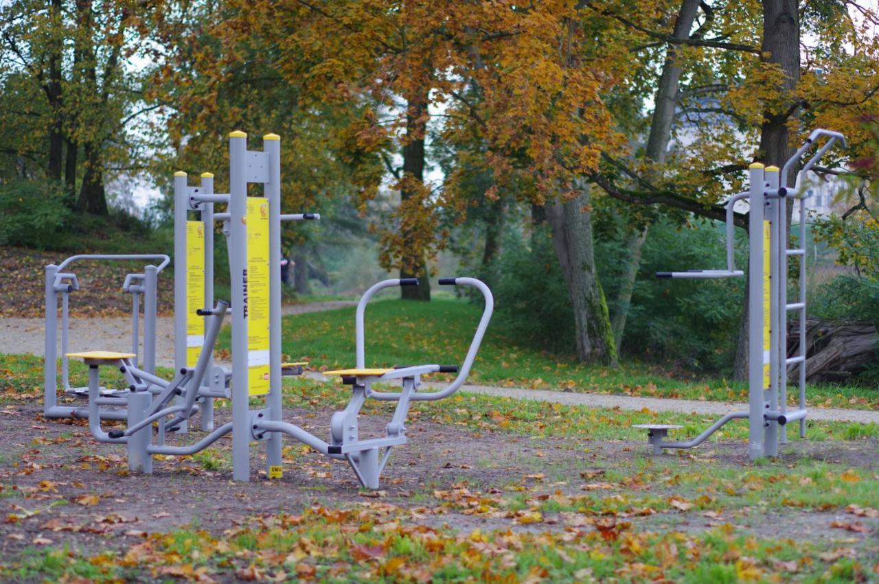 Palac Komierowo Sępólno Krajeńskie エクステリア 写真